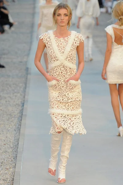 Look 54